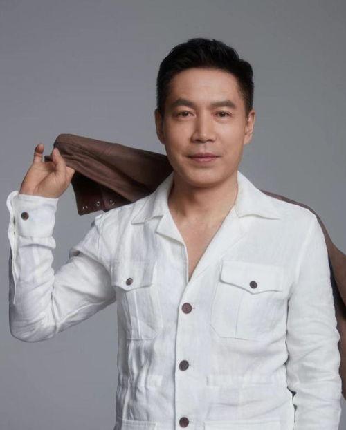 演员王韦智的老婆,揭秘演员王韦智幸福家庭的背后