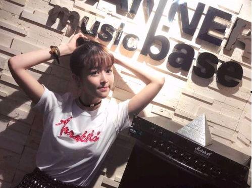 陌陌小包纸家庭背景,出身寒门，逆袭人生