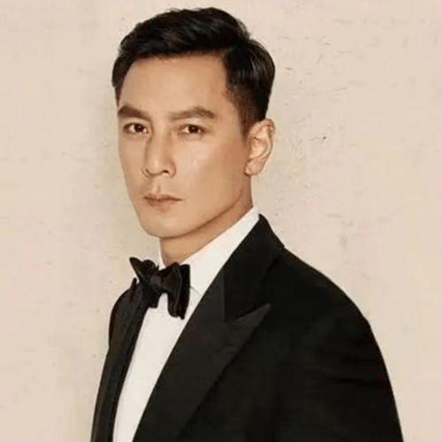 何晟铭家庭经济背景,从平凡家庭走向演艺巅峰的励志传奇