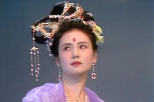 邱佩宁年轻照片图片,重温女神的青涩时光