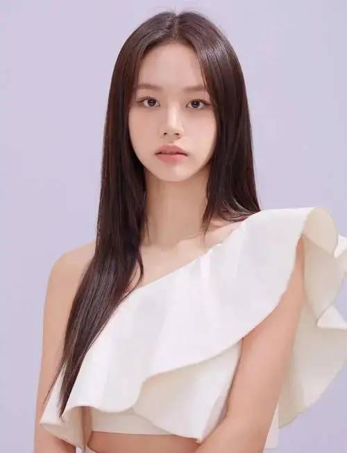 韩国演员李惠利,从清新女神到演技派，韩国演员的华丽蜕变