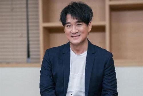 魏瀚家庭背景,出身名门，砥砺前行，谱写家族辉煌新篇章